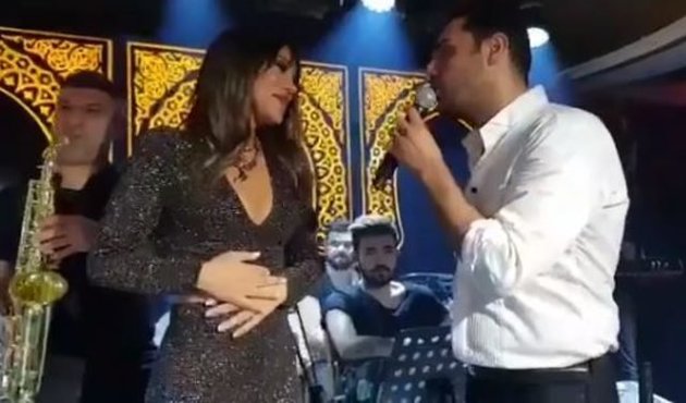 Yaşar İpek, Serengil'e sahnede evlilik teklifi etti! /VİDEO
