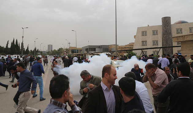 Erbil ve Süleymaniye'de gösteriler başladı! Peşmerge de katılıyor...