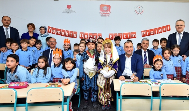Murat Ülker'den Yemekte Denge Eğitim Projesi'nd edestek...