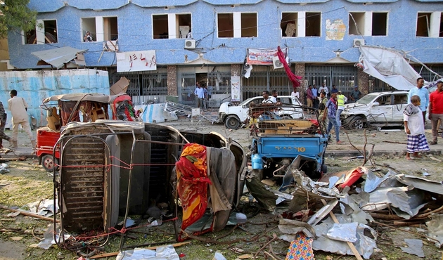 Somali'de bombalı araçla saldırı...