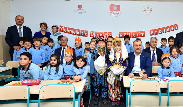 "Eğitimi desteklemek ve topluma fayda sağlamak bize Sabri Ülker'in mirasıdır"