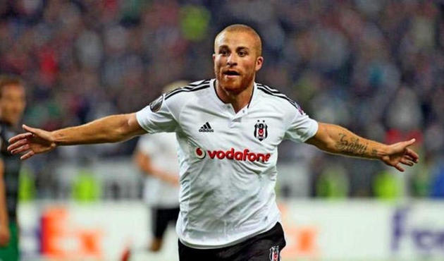 Gökhan Töre sahalara dönüyor!