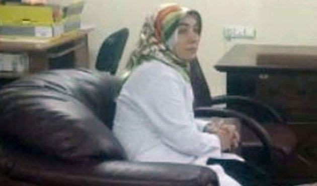 Okuldan atılan öğrenci müdür yardımcısını bıçakladı!