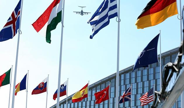 ABD ve AB'den sonra NATO da Rus diplomatları kovdu!