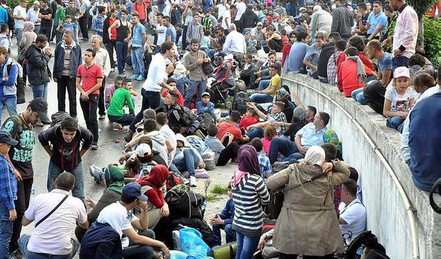 "Suriyelilerin işsizlik parası almaya hakkı yok"