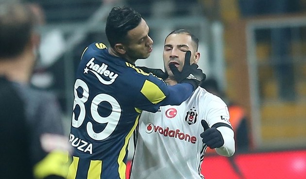 Fenerbahçe'ye Dünya Tiyatro Günü göndermesi!
