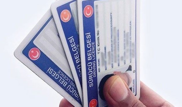 Ehliyet ve pasaportlarda yeni dönem pazartesi başlıyor!