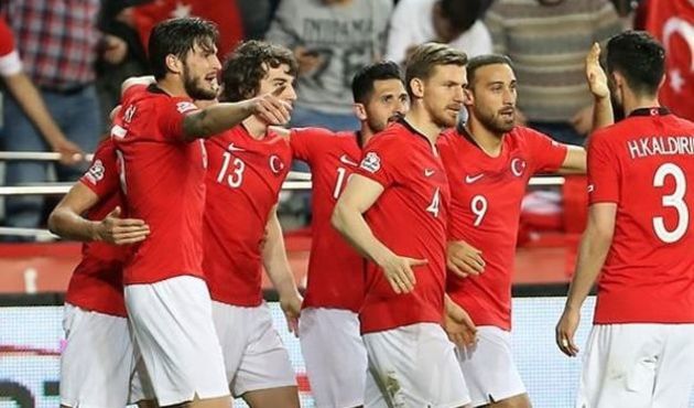 Milli Takım'ın genç yıldızına 35 milyon euro!