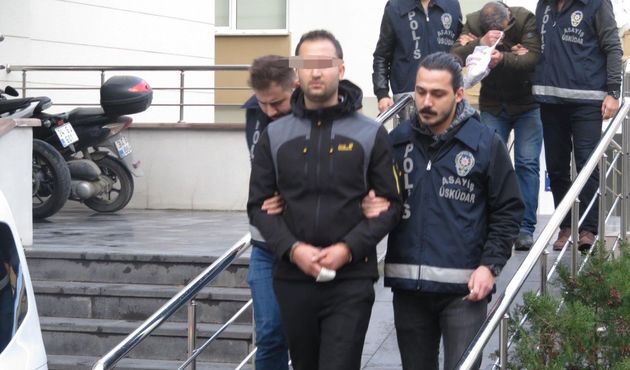 3 yaşındaki kızı "Evde çıplak adam var" dedi, sonrası dehşet!