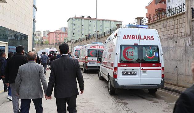 PKK'lı teröristler üs bölgesine saldırdı! 6 şehit...