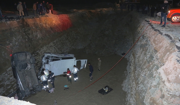 Bayburt'ta katliam gibi kaza: 6 ölü, 3 yaralı...