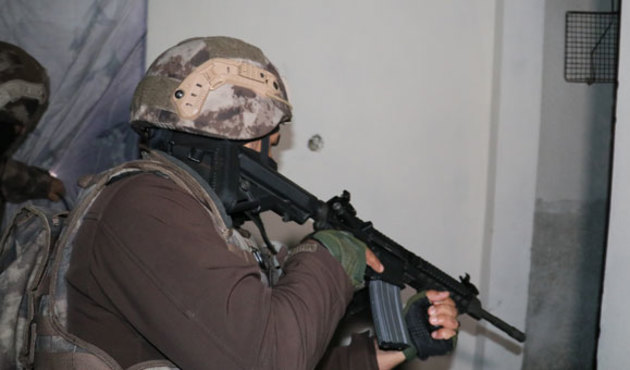 6 ilde eş zamanlı PKK operasyonu!