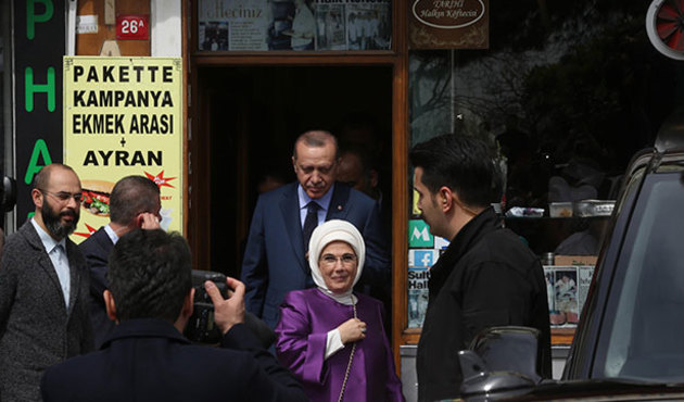 Erdoğan Sultanahmet'te köfteciye gitti