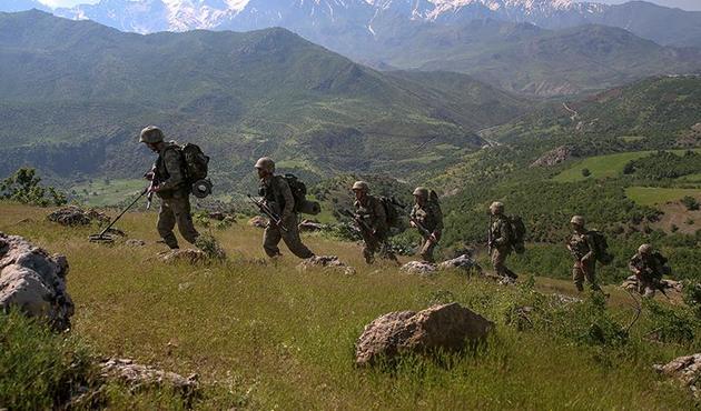 Tunceli'de sıcak çatışma! 3 terörist öldürüldü