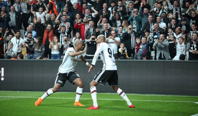Zorlu mücadelede gülen Beşiktaş!