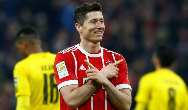 Bayern Münih, Dortmund'u sahadan sildi...