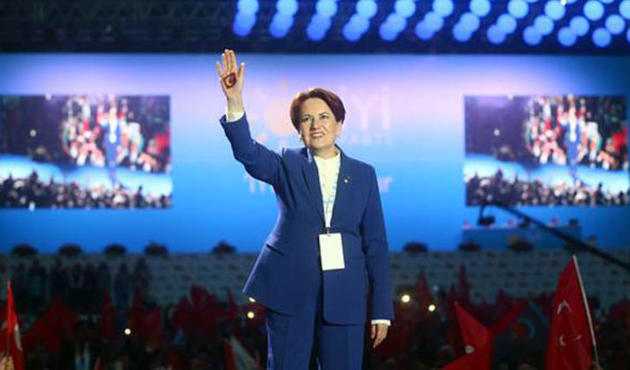 Meral Akşener genel başkan seçildi