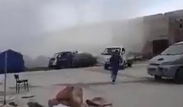 Esed rejimi, Türkiye Diyanet Vakfı’nın Doğu Guta’daki barınma merkezini vurdu...