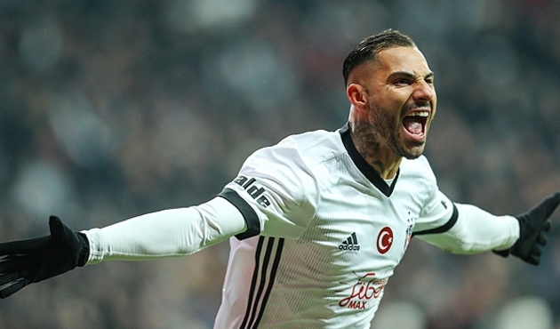 Beşiktaş'ta gözler Quaresma'yı arıyor!