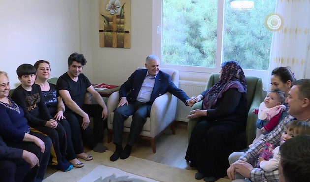 Binali Yıldırım'ın İzmir'de ziyaret ettiği CHP'li aile konuştu...