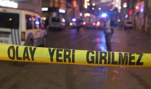 Geri manevra yaparken eşine çarpıp ölümüne neden oldu...