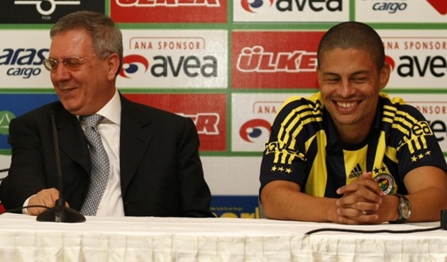 Aziz Yıldırım'dan Alex ve Aykut Kocaman açıklaması!