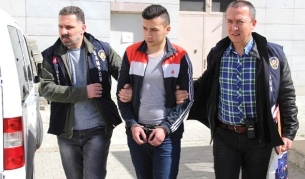 "1 yıl önce sevgilime baktı, öldürdüm"