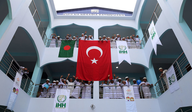 İHH Bangladeş'te ''İyilikhane Yetimhanesi" açtı/VİDEO...