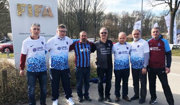 Trabzonspor taraftarları FIFA önünde nöbet tutuyor!