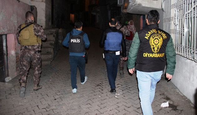 Diyarbakır'da dev asayiş uygulaması...