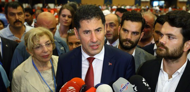 Sinan Oğan'dan 'Oktay Vural' açıklaması: Hayırlı uğurlu olsun...