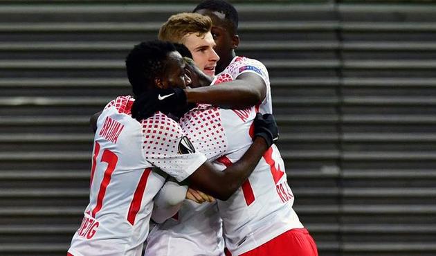Leipzig evinde tek attı!