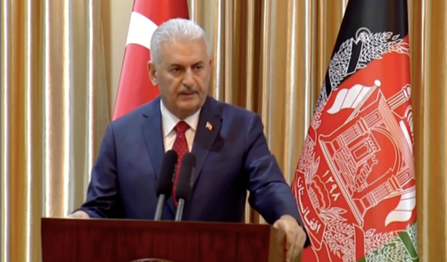 Başbakan Yıldırım, Afganistan'da yasa dışı göç için uyardı...
