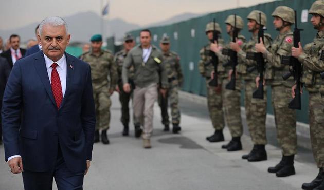 Başbakan Yıldırım, Afganistan'daki Türk Görev Kuvveti'ni ziyaret etti