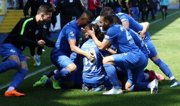 Rizespor, Eskişehir'e gol yağdırdı!