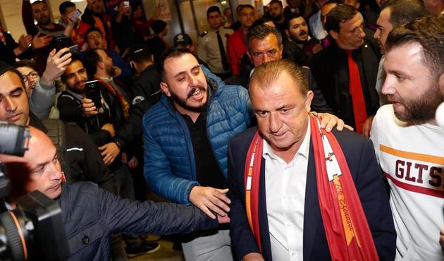 Fatih Terim'in gözleri doldu!