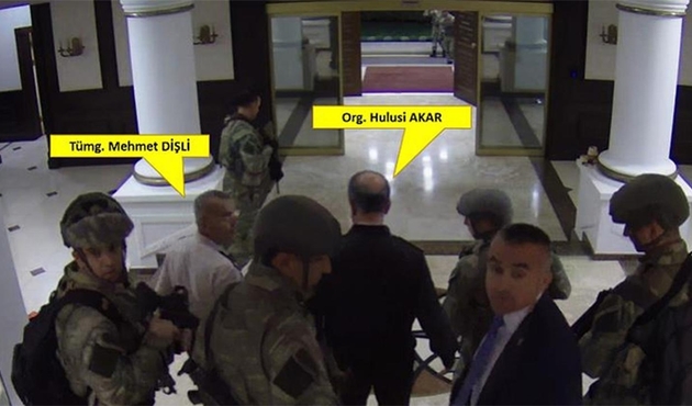Akar'ın koruma astsubayından FETÖ'nün darbe notu çıktı...