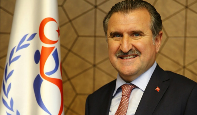 Bakan Bak'tan Eczacıbaşı'na tebrik!