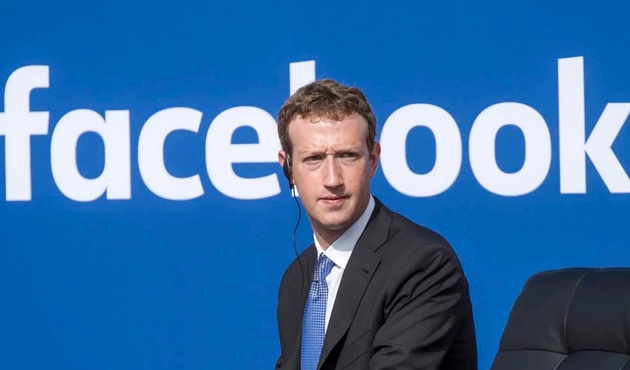 Zuckerberg: Benim de bilgilerim satıldı...