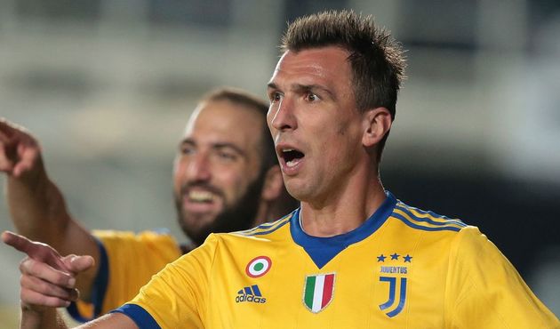 Mandzukic tarihe geçti!