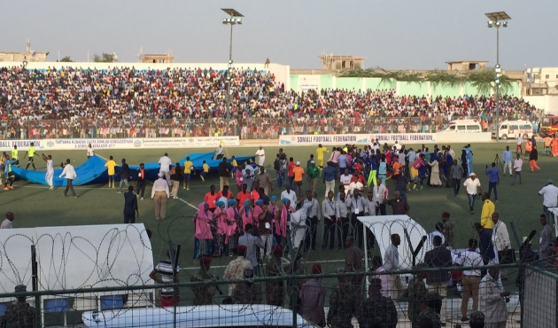 Somali'de stadyumda patlama: Ölü ve yaralılar var...