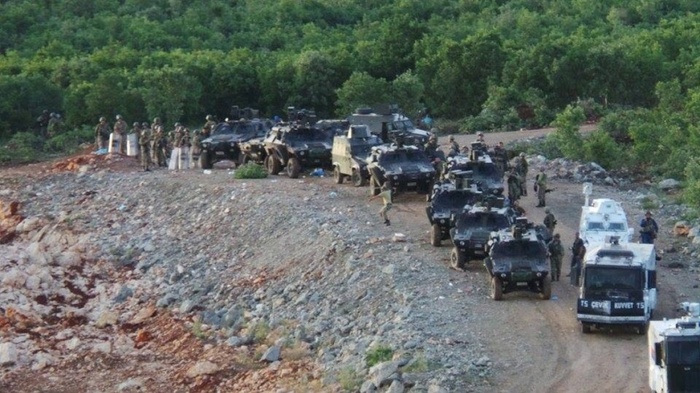 Diyarbakır'da tonlarca patlayıcı ele geçirildi