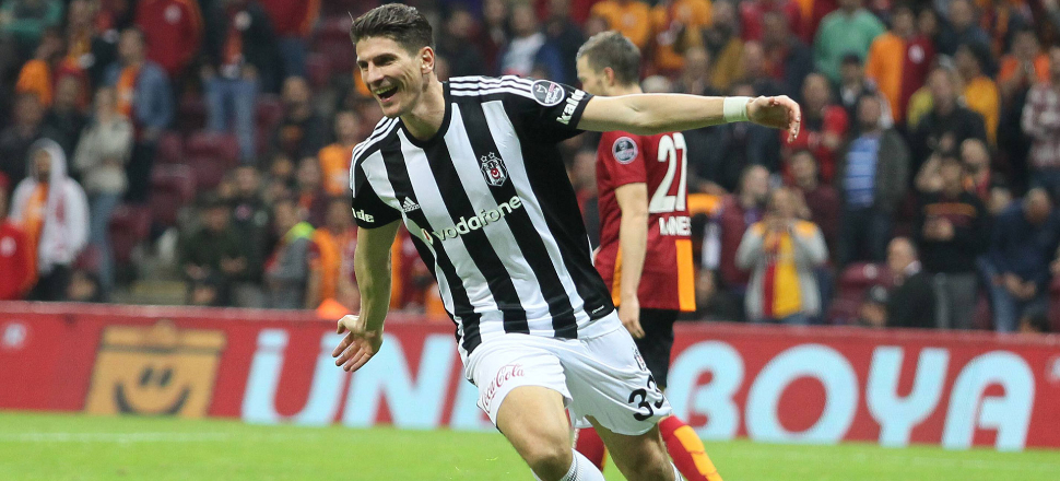 Fenerbahçe, Beşiktaş'ın eski yıldızına kancayı taktı!
