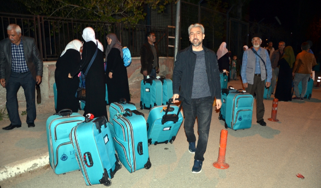 Umre yerine Balıklıgöl'ü gezdirdiler...