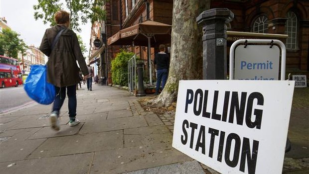 İngiltere'de AB için tarihi referandum! İşte ilk sonuçlar