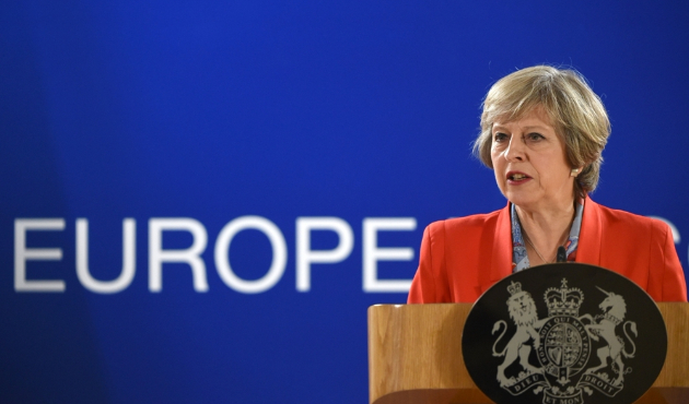 May: Güç kullanmak tek alternatif...