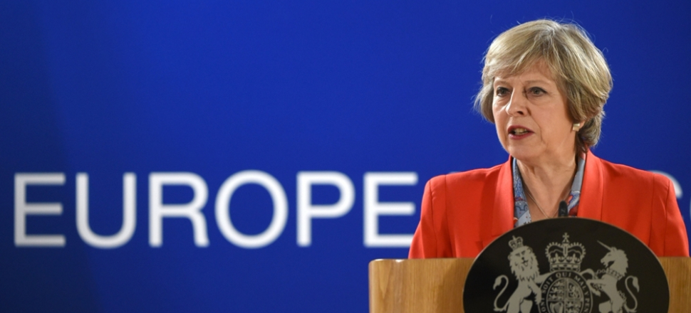 May: Güç kullanmak tek alternatif...