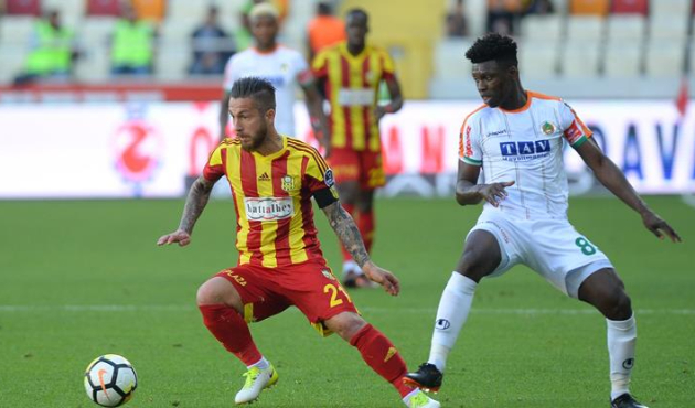 Alanyaspor, puanı uzatmada kaptı!
