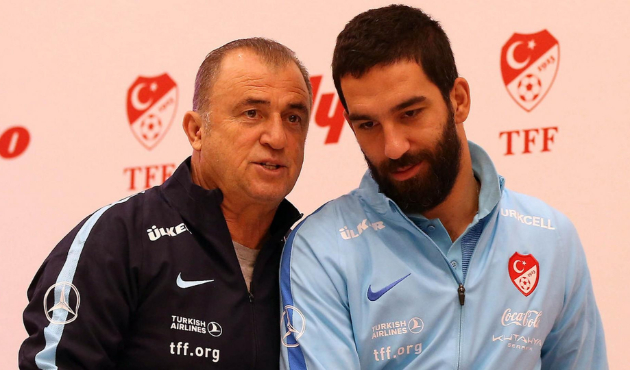 Arda Turan ve Fatih Terim karşı karşıya!