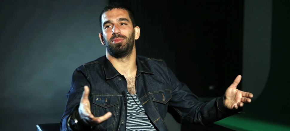 Arda Turan, trafik kazası atlattı!